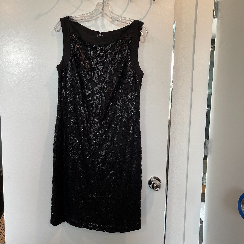 Cocktail wedding guest dress